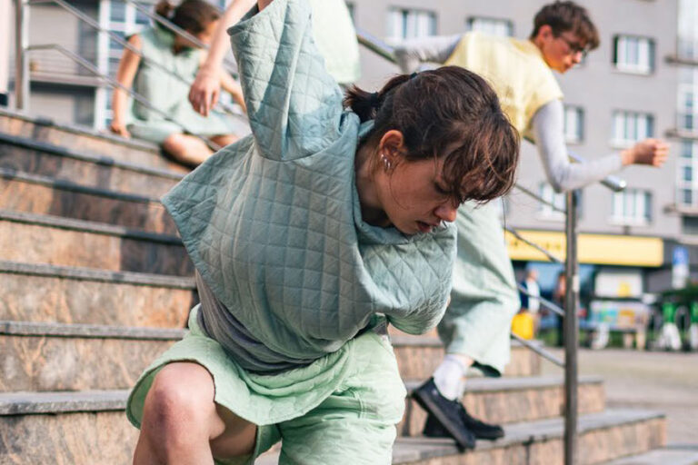 e-book Manuál pro start kariéry